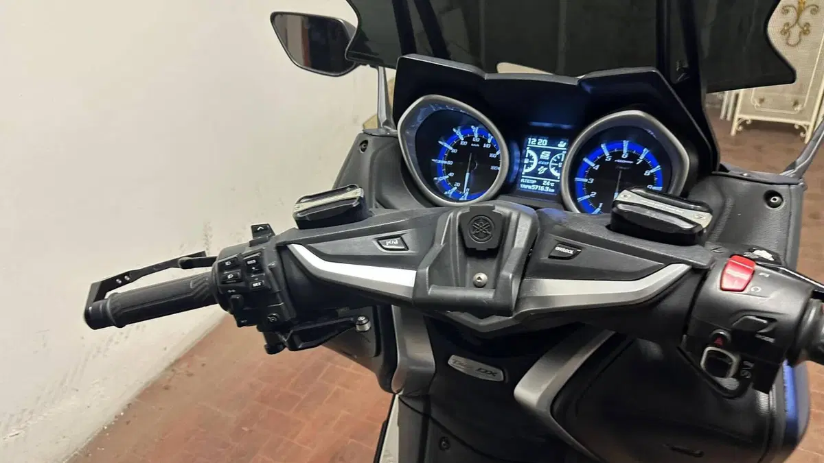 Yamaha T-Max 530 SX Sport Edition (2018 - 19)  (5)