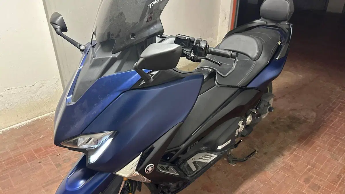 Yamaha T-Max 530 SX Sport Edition (2018 - 19)  (8)