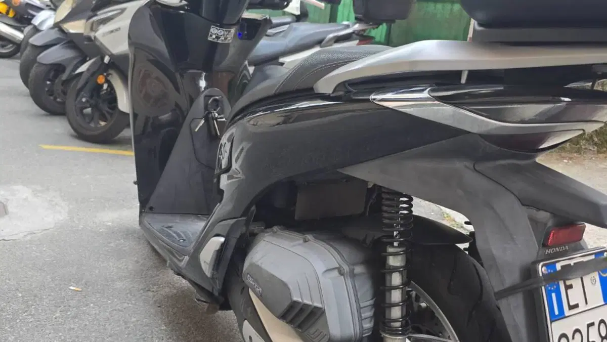 Honda SH 150i (2020 - 23)  (6)