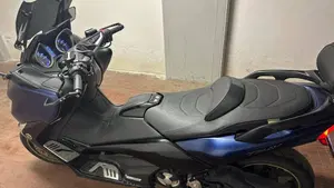 Yamaha T-Max 530 SX Sport Edition (2018 - 19)  (9)