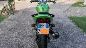 Kawasaki ZR-7 (2001 - 04)  (4)