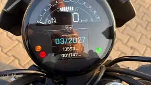 Triumph Trident 660 (2021 - 24)  (2)