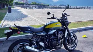 Kawasaki Z 900 RS (2022 - 25)  (4)