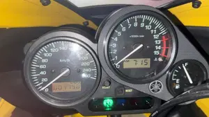 Yamaha FZS 600 Fazer (2002 - 03)  (8)