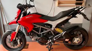 Ducati Hyperstrada 821 (2013 - 15)  (3)