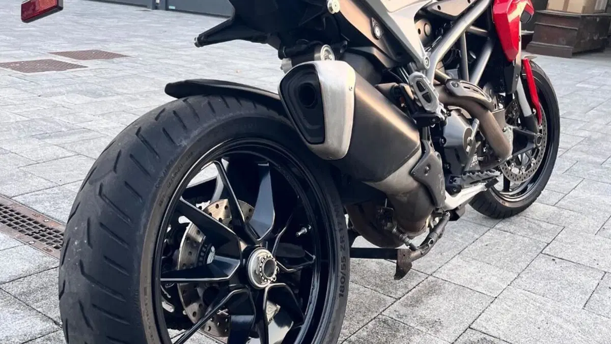 Ducati Hyperstrada 821 (2013 - 15)  (13)
