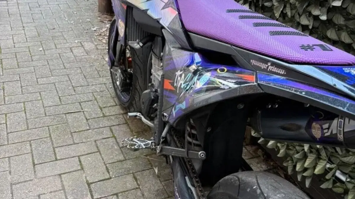 KTM 450 SX-F (2023)  (3)