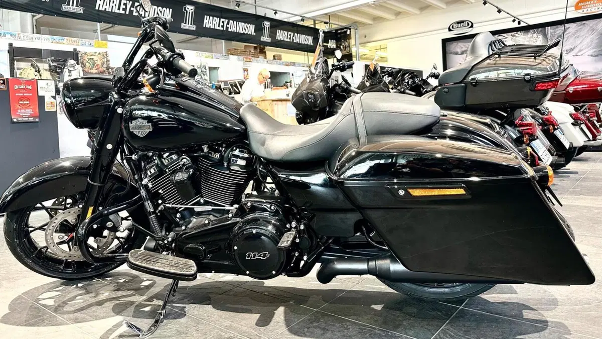 Harley-Davidson Road King Special (2021 - 25)  (9)
