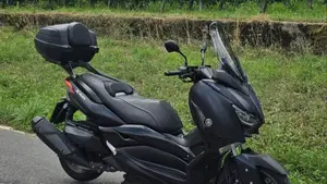 Yamaha X-Max 400 Iron Max (2019 - 20) 