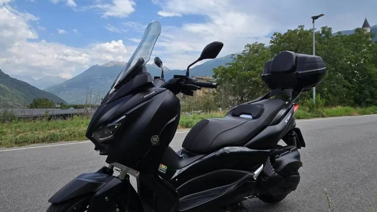 Yamaha X-Max 400 Iron Max (2019 - 20)  (3)