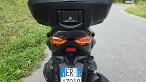 Yamaha X-Max 400 Iron Max (2019 - 20)  (7)