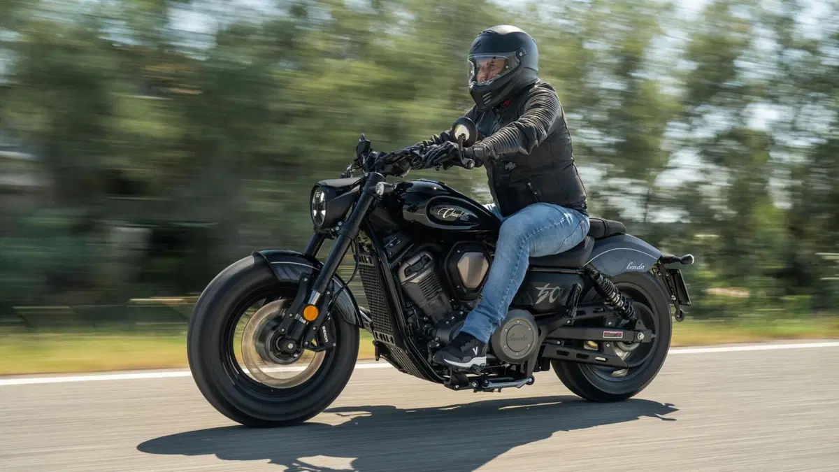 Benda Motorcycles Chinchilla 500 V2 (2025 - 26)  (2)