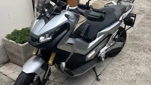 Honda X-ADV 750 (2018 - 20)  (3)