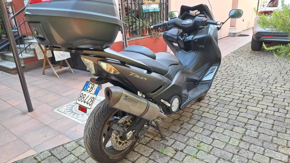 Yamaha T-Max 530 (2012 - 14)  (2)
