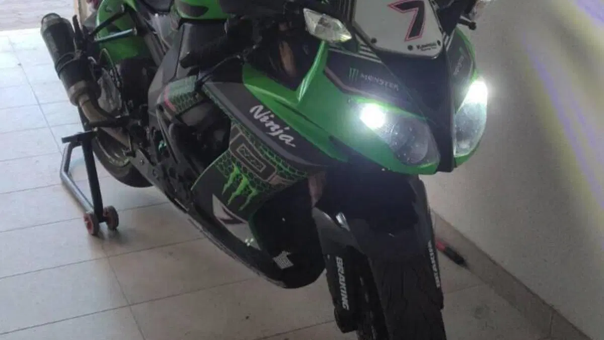 Kawasaki Ninja 1000 ZX-10R (2008 - 09)  (3)