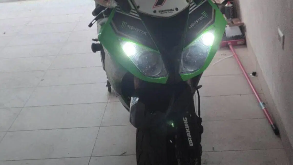 Kawasaki Ninja 1000 ZX-10R (2008 - 09)  (5)