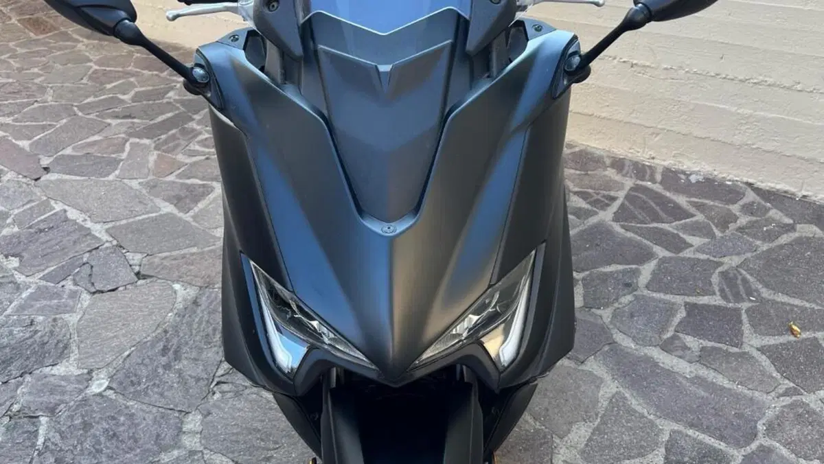 Yamaha T-Max 560 (2020 - 21)  (4)