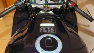Kawasaki   (8)