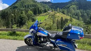 Harley-Davidson 1690 Electra Glide Ultra Classic (2014 - 16) - FLHTCU  (5)