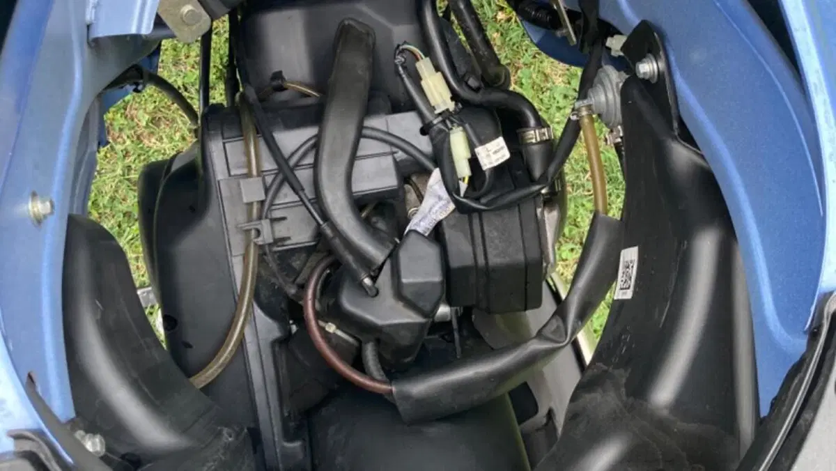 Vespa Primavera 50 2T (2014 - 17)  (5)