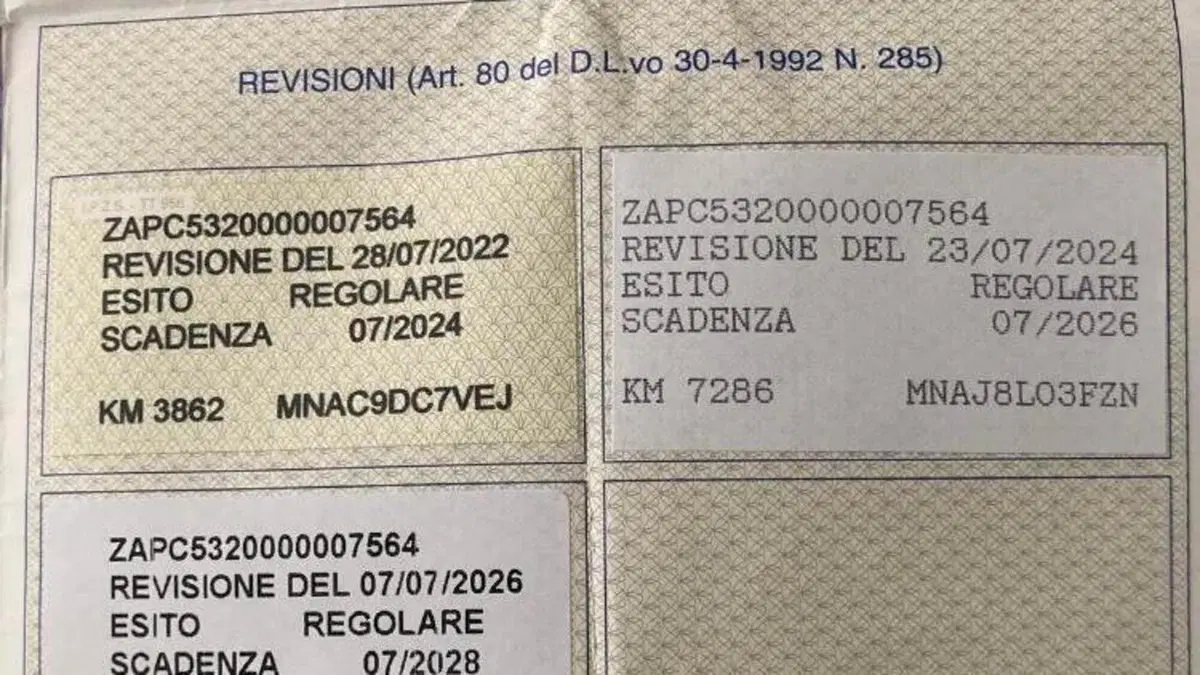 Vespa Primavera 50 2T (2014 - 17)  (8)