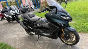 Yamaha T-Max 560 Tech Max (2022 - 24)  (3)