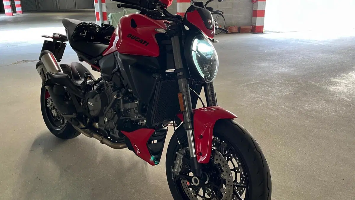 Ducati Monster 890 + (2026)  (4)