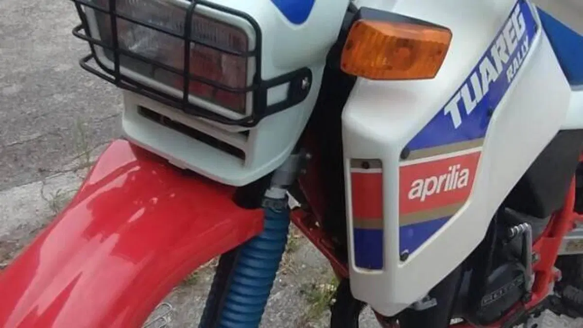 Aprilia   (6)