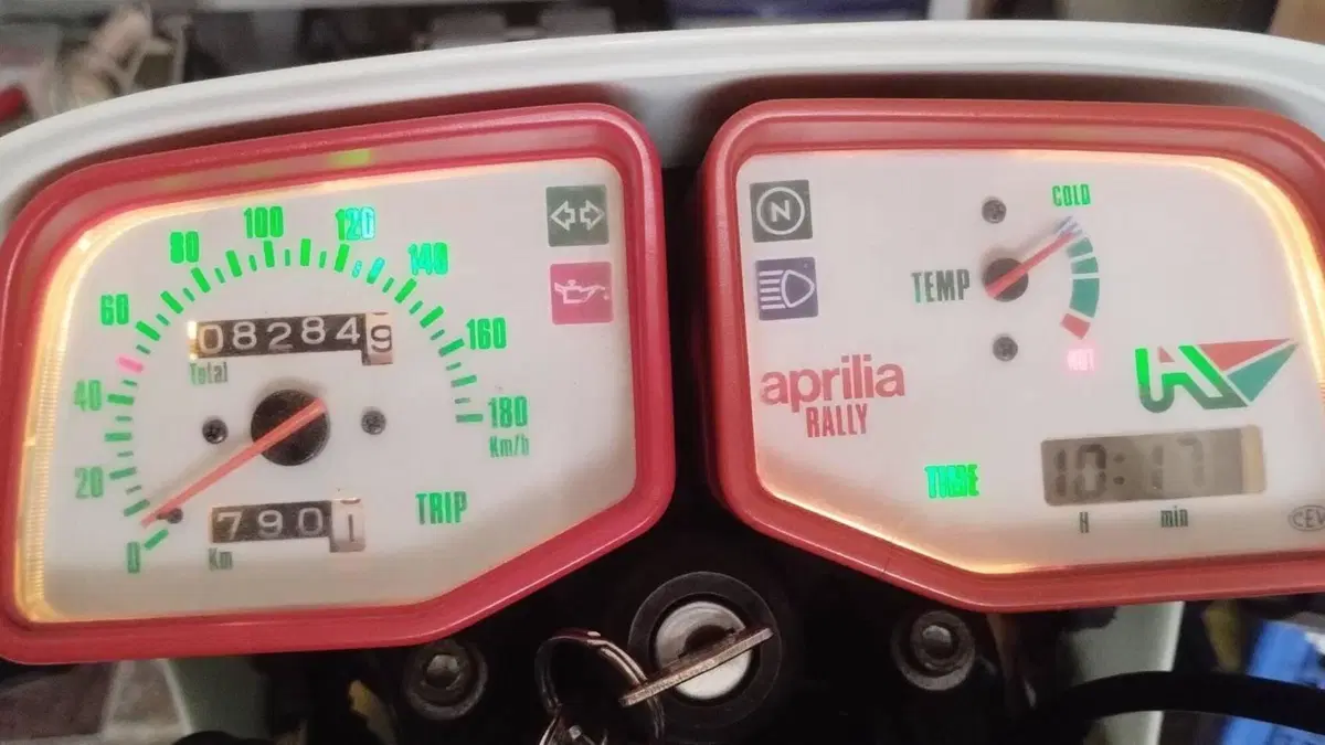 Aprilia   (9)