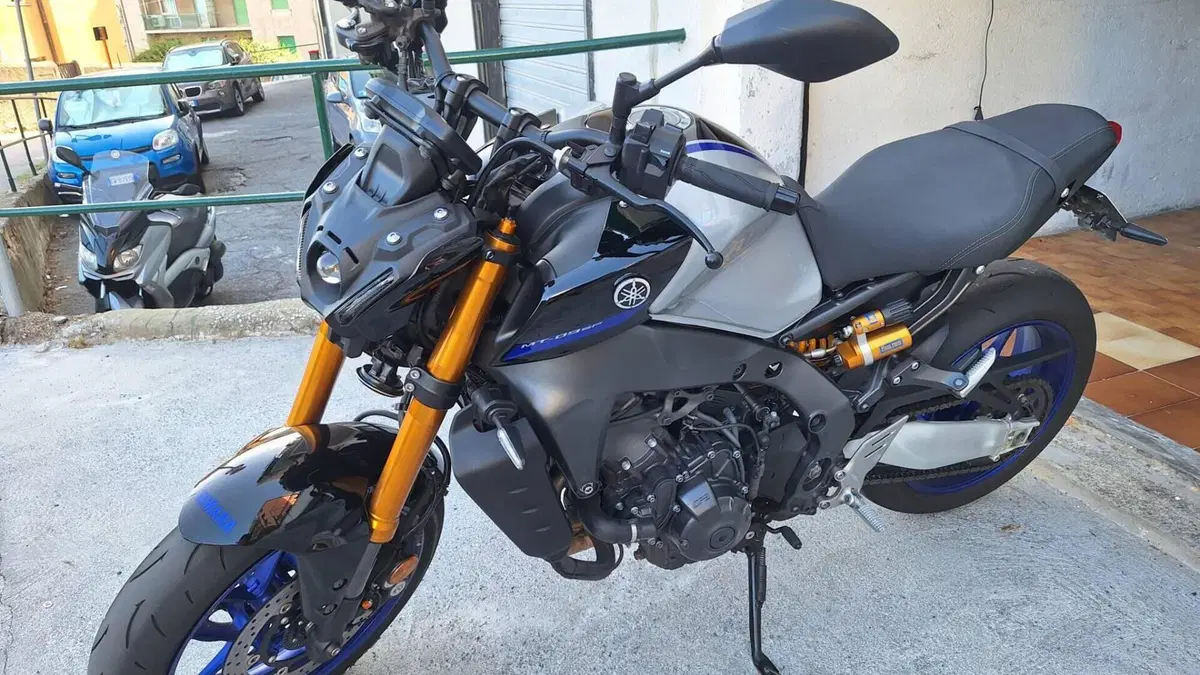 Yamaha MT-09 SP (2021 - 23)  (2)