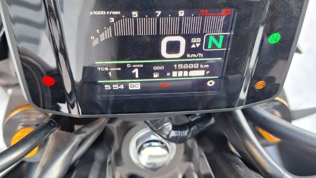 Yamaha MT-09 SP (2021 - 23)  (4)