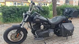 Harley-Davidson 1690 Street Bob Special (2015 - 16) - FXDB 