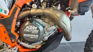 KTM 450 SX-F Factory Edition (2024)  (3)