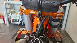 KTM 450 SX-F Factory Edition (2024)  (7)