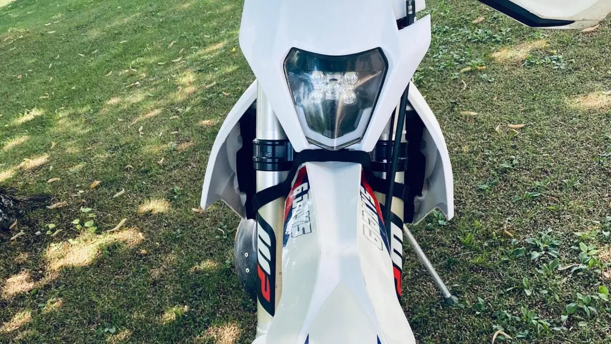 KTM 200 EXC (2012)  (3)