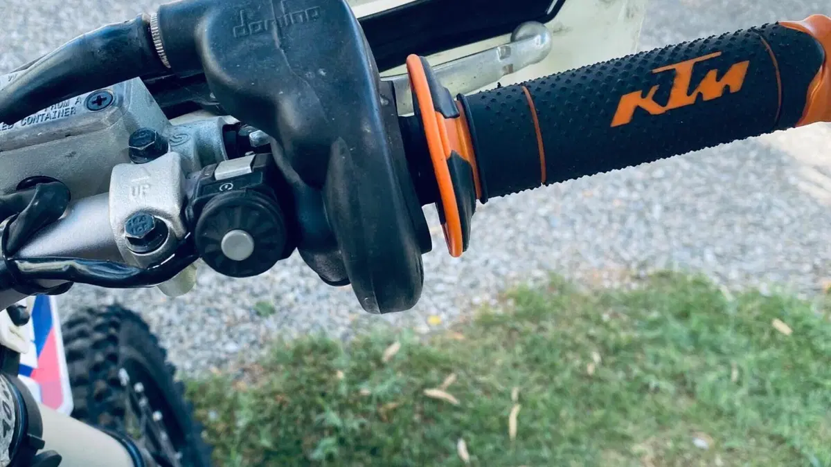 KTM 200 EXC (2012)  (5)