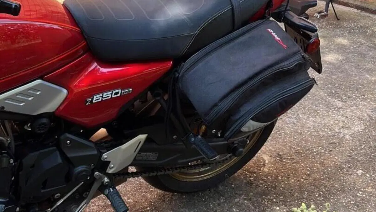 Kawasaki Z 650 RS 50th Anniversary (2022)  (6)