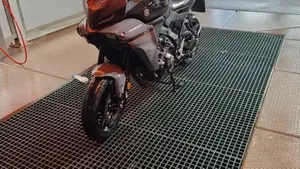 Yamaha Tracer 9 Y-AMT (2025 - 26) 