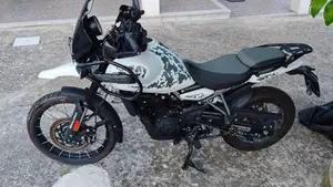 Royal Enfield Himalayan 450 Tubeless (2024 - 26)  (6)
