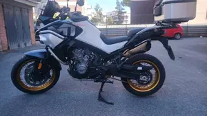 CFMOTO 800MT Explore (2023 - 26)  (2)