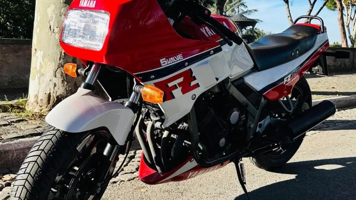 Yamaha   (3)