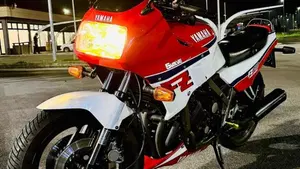 Yamaha   (9)