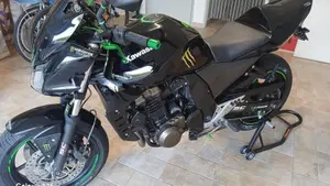 Kawasaki Z 750 (2003 - 06)  (11)
