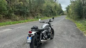 Triumph Street Twin EC1 Special Edition (2022 - 23)  (3)