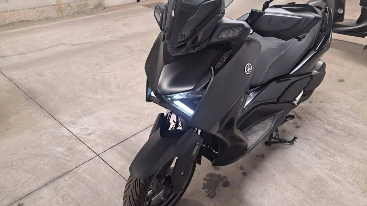 Yamaha X-Max 300 Tech Max (2021 - 24)  (8)