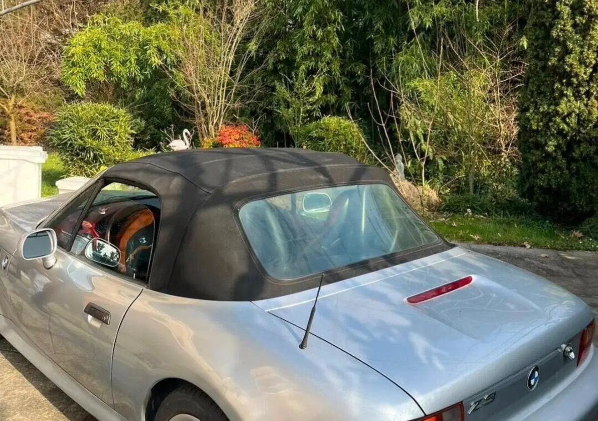 BMW Z3 Cabrio 1.9 16V cat Roadster (3)