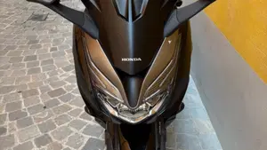 Honda Forza 350 Deluxe (2022 - 24)  (4)