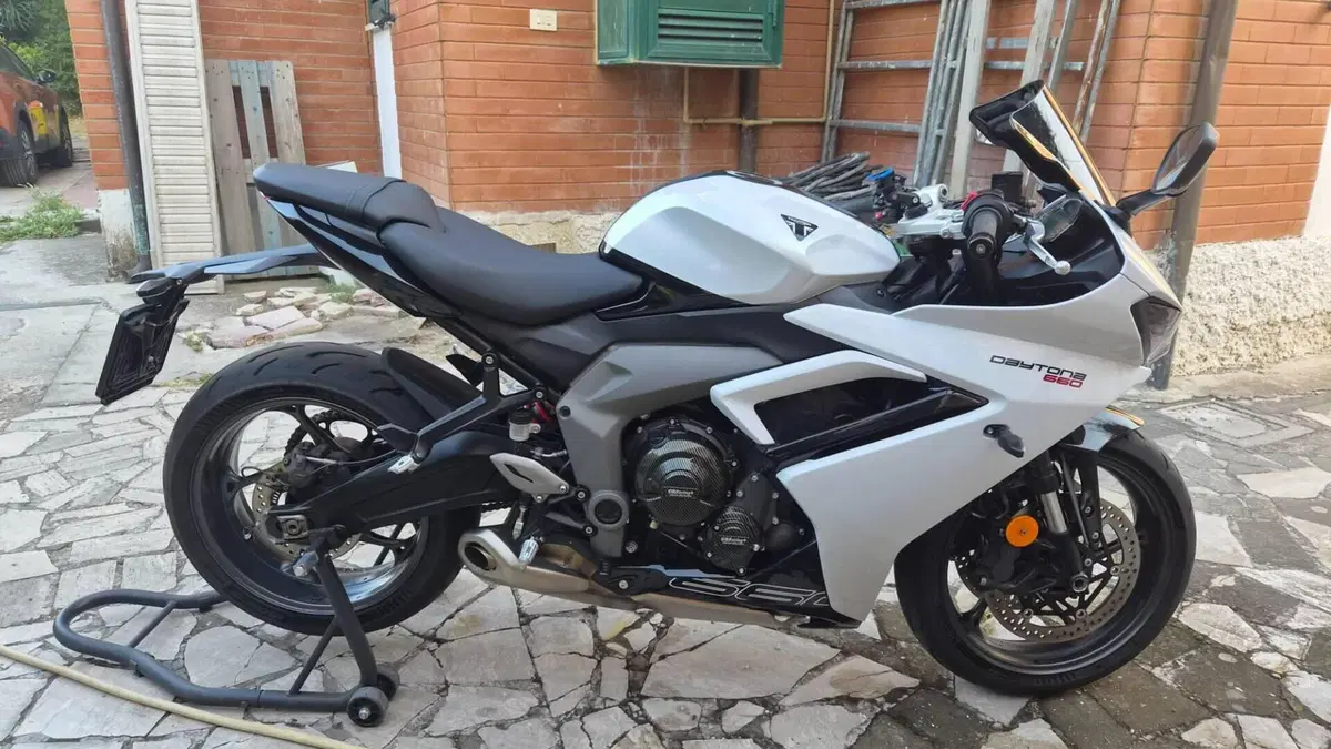 Triumph Daytona 660 (2024 - 26)  (3)