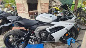 Triumph Daytona 660 (2024 - 26)  (8)