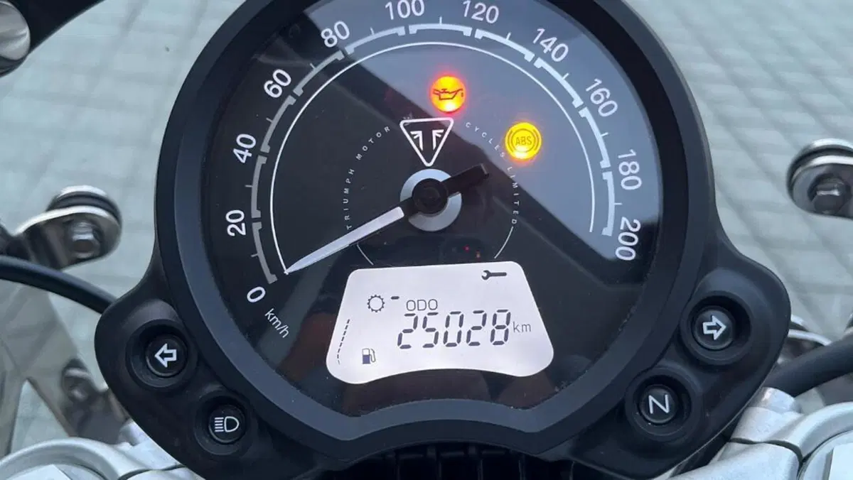 Triumph Bonneville Speedmaster 1200 (2021 - 25)  (2)